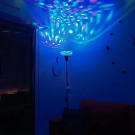 Renove Dans De Avec Grande Piscine Chauffee, Parking Et Terrasse Apartamento