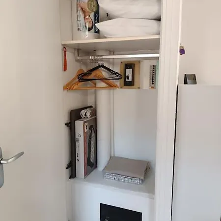 Apartment Renove Dans De Avec Grande Piscine Chauffee, Parking Et Terrasse