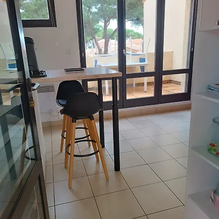 Renove Dans De Avec Grande Piscine Chauffee, Parking Et Terrasse Apartment *