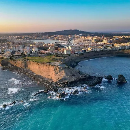Renove Dans De Avec Grande Piscine Chauffee, Parking Et Terrasse Apartment *