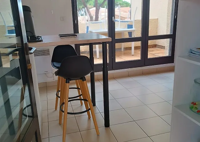 Rénové Dans Résidence De Avec Grande Piscine Chauffée, Parking Et Terrasse Apartamento *